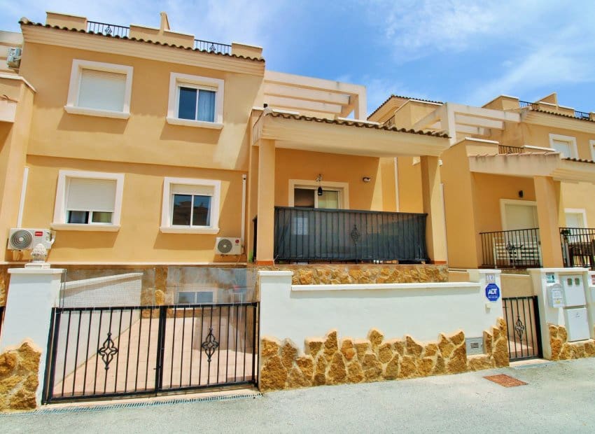 3 camera da letto Casa in vendita in San Miguel de Salinas con piscina - 209.990 € (Rif: 9932431)