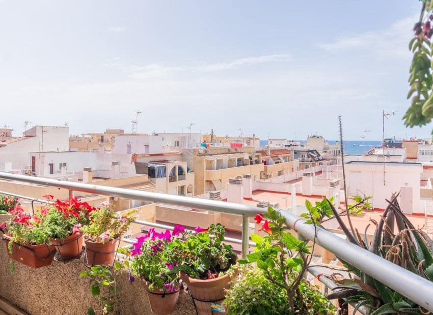 3 Zimmer Apartment zu verkaufen in Torrevieja - 169.000 € (Ref: 9932433)