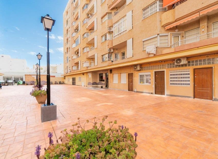 3 Zimmer Apartment zu verkaufen in Torrevieja - 169.000 € (Ref: 9932433)