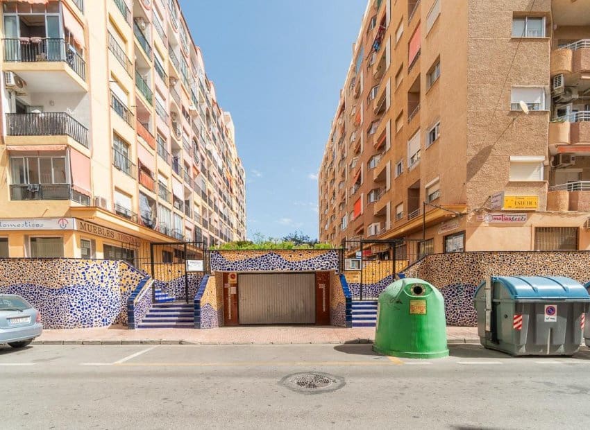 3 Zimmer Apartment zu verkaufen in Torrevieja - 169.000 € (Ref: 9932433)