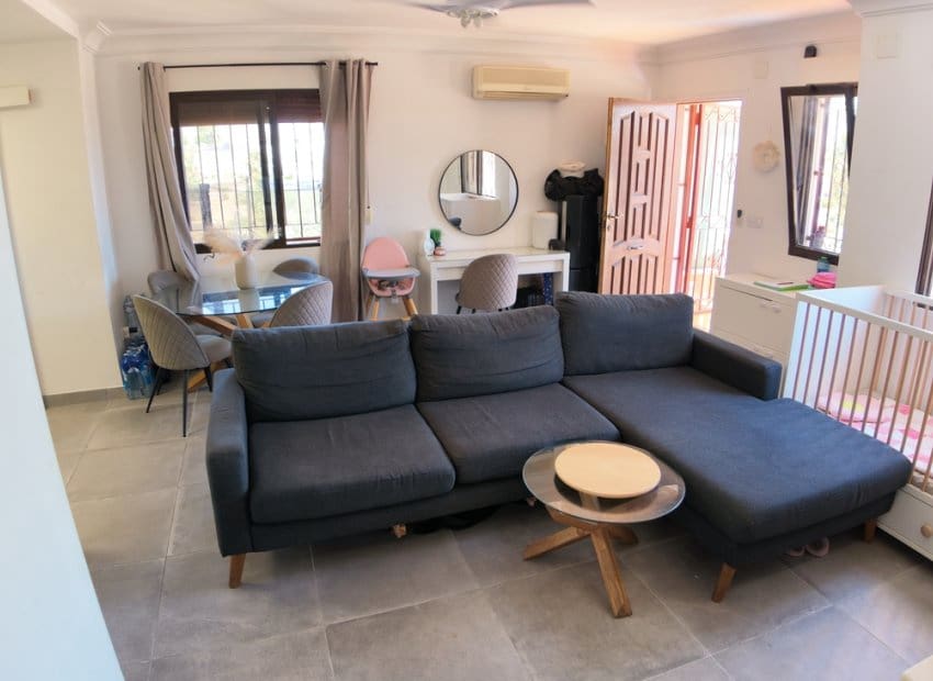 3 makuuhuone Huvila myytävänä paikassa Blue Lagoon mukana uima-altaan - 229 000 € (Ref: 9935139)