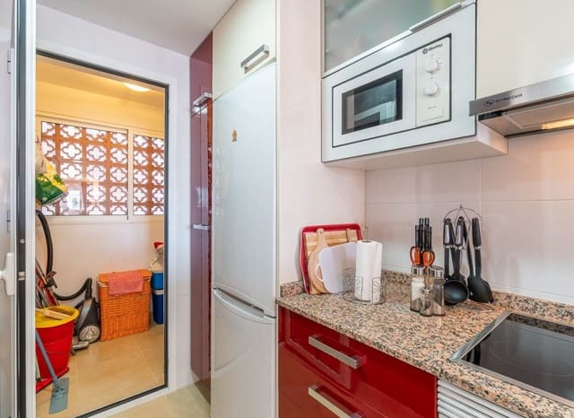 2 soverom Leilighet til salgs i Villamartin, Orihuela med svømmebasseng - € 220 000 (Ref: 9936714)