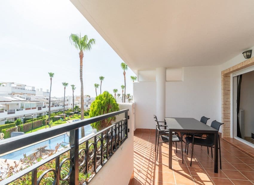 2 bedroom Apartment for sale in Orihuela Costa with pool - € 220,000 (Ref: 9936714)
