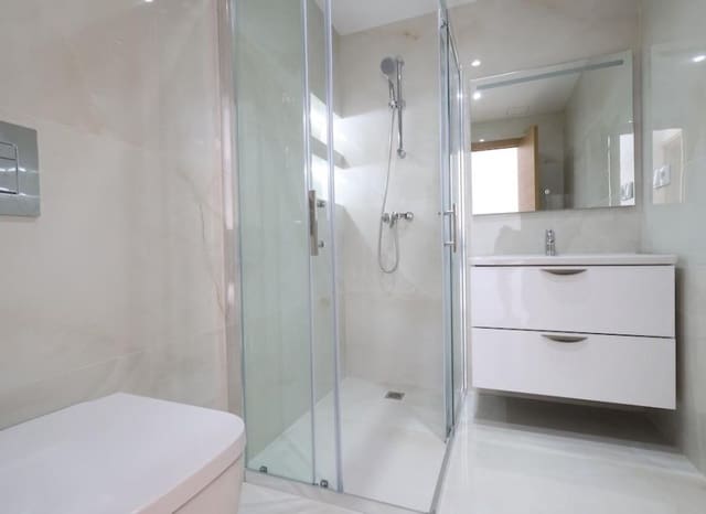 2 makuuhuone Huoneisto myytävänä paikassa Aguamarina, Orihuela - 239 000 € (Ref: 9944507)