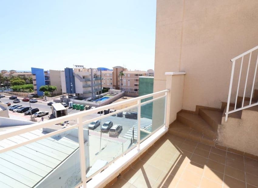 2 makuuhuone Huoneisto myytävänä paikassa Orihuela Costa - 239 000 € (Ref: 9944507)