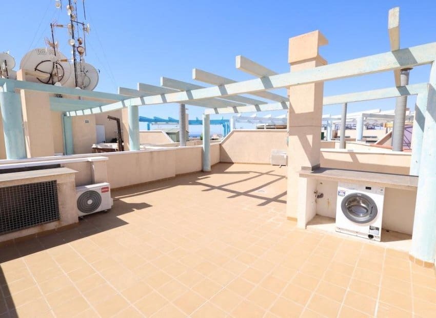 2 makuuhuone Huoneisto myytävänä paikassa Orihuela Costa - 239 000 € (Ref: 9944507)
