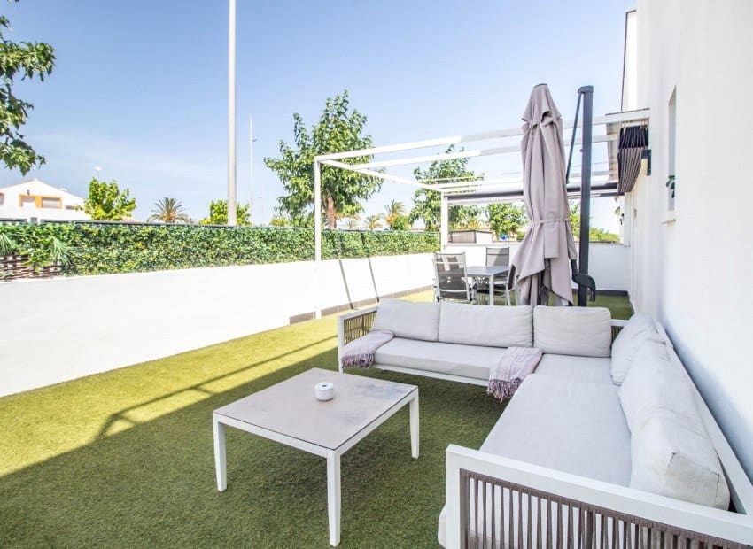2 Zimmer Apartment zu verkaufen in Torre de la Horadada mit Pool - 293.900 € (Ref: 9944508)