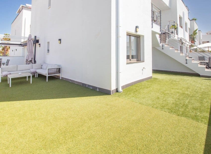 2 Zimmer Apartment zu verkaufen in Torre de la Horadada mit Pool - 293.900 € (Ref: 9944508)