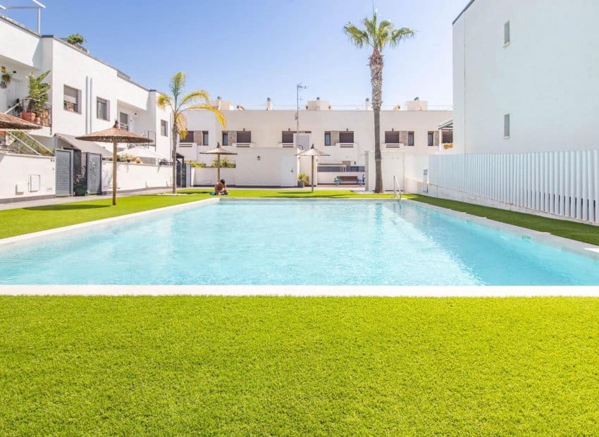 2 Zimmer Apartment zu verkaufen in Torre de la Horadada mit Pool - 293.900 € (Ref: 9944508)