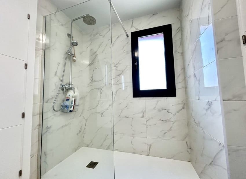 2 soveværelse Lejlighed til salg i Orihuela Costa med swimmingpool - € 260.000 (Ref: 9944510)