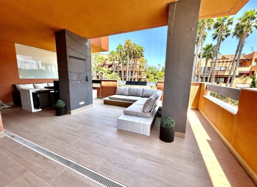 2 soveværelse Lejlighed til salg i Orihuela Costa med swimmingpool - € 260.000 (Ref: 9944510)