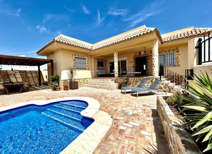 5 camera da letto Villa in vendita in La Zenia con piscina - 840.000 € (Rif: 9944513)