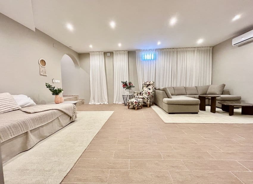 5 camera da letto Villa in vendita in La Zenia con piscina - 840.000 € (Rif: 9944513)