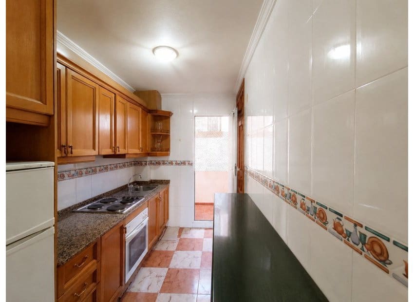 2 chambre Appartement à vendre à Villamartin avec piscine - 149 995 € (Ref: 9944514)