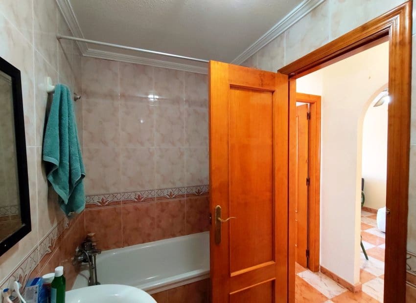 2 chambre Appartement à vendre à Villamartin avec piscine - 149 995 € (Ref: 9944514)