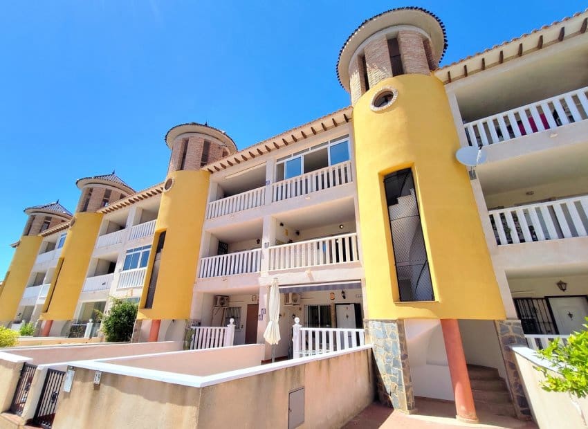 2 chambre Appartement à vendre à Villamartin avec piscine - 149 995 € (Ref: 9944514)