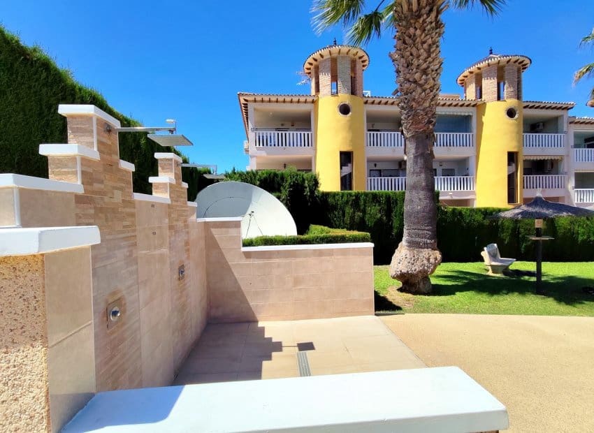 2 chambre Appartement à vendre à Villamartin avec piscine - 149 995 € (Ref: 9944514)