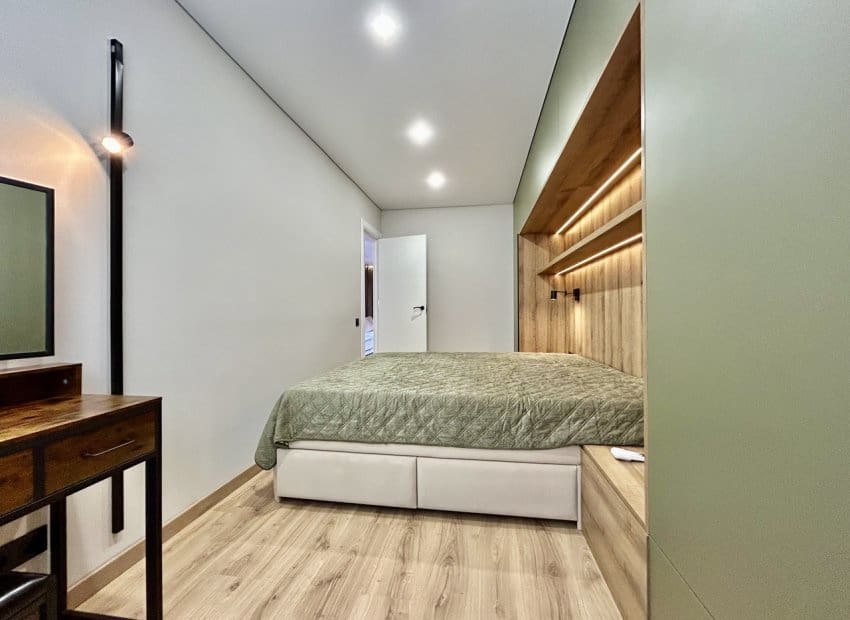 2 bedroom Apartment for sale in La Veleta - € 265,000 (Ref: 9944515)