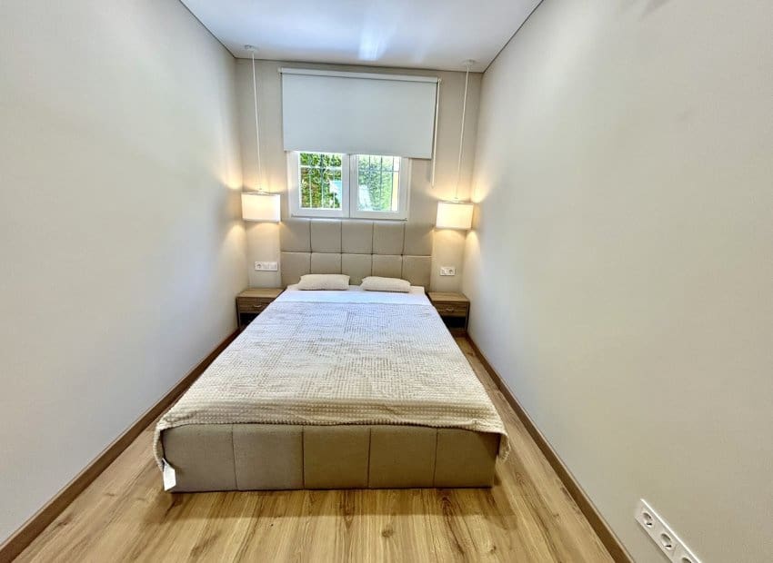 2 bedroom Apartment for sale in La Veleta - € 265,000 (Ref: 9944515)