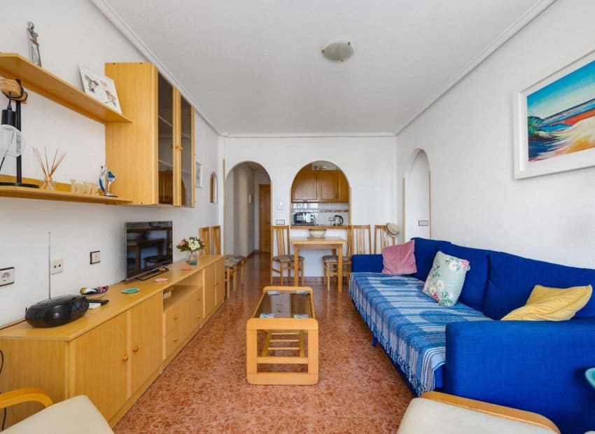 2 soveværelse Lejlighed til salg i Torrevieja med swimmingpool - € 129.969 (Ref: 9944519)