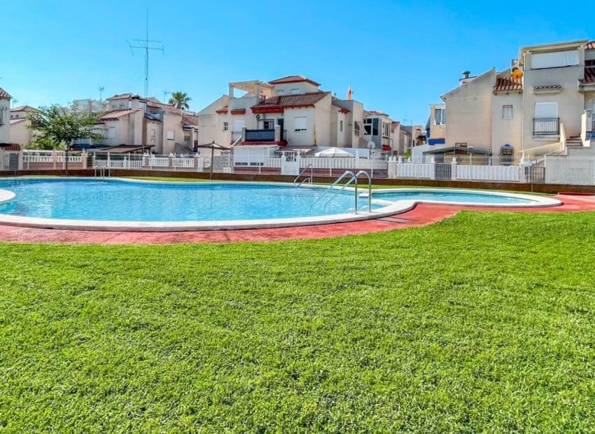 2 chambre Appartement à vendre à Orihuela Costa avec piscine - 164 900 € (Ref: 9944521)