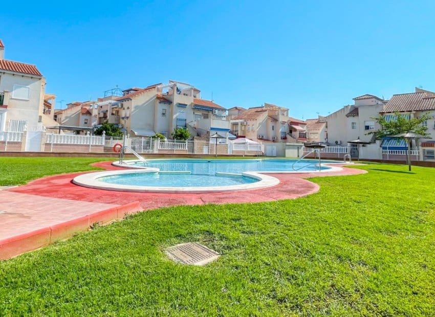 2 chambre Appartement à vendre à Orihuela Costa avec piscine - 164 900 € (Ref: 9944521)