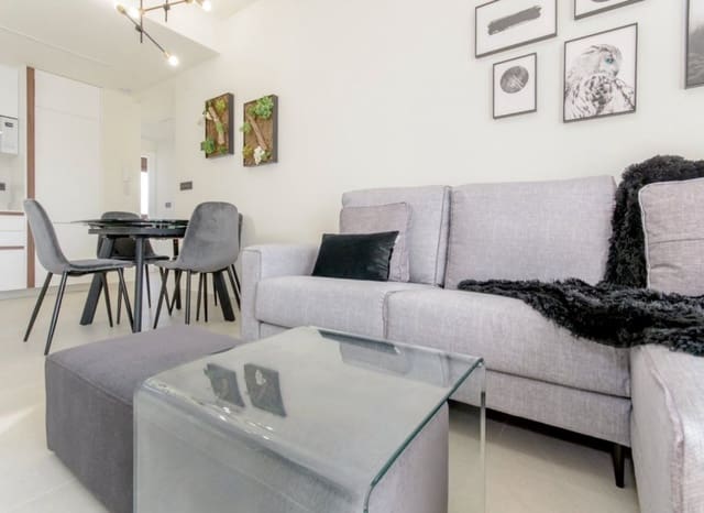 2 makuuhuone Huoneisto myytävänä paikassa Los Balcones mukana uima-altaan - 320 000 € (Ref: 9944524)