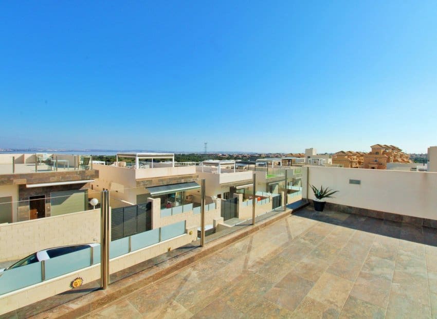 3 sypialnia Willa na sprzedaż w Villamartin z basenem - 375 000 € (Ref: 9946630)