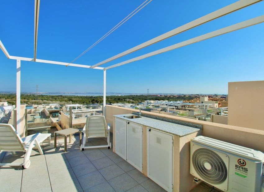 3 sypialnia Willa na sprzedaż w Villamartin z basenem - 375 000 € (Ref: 9946630)