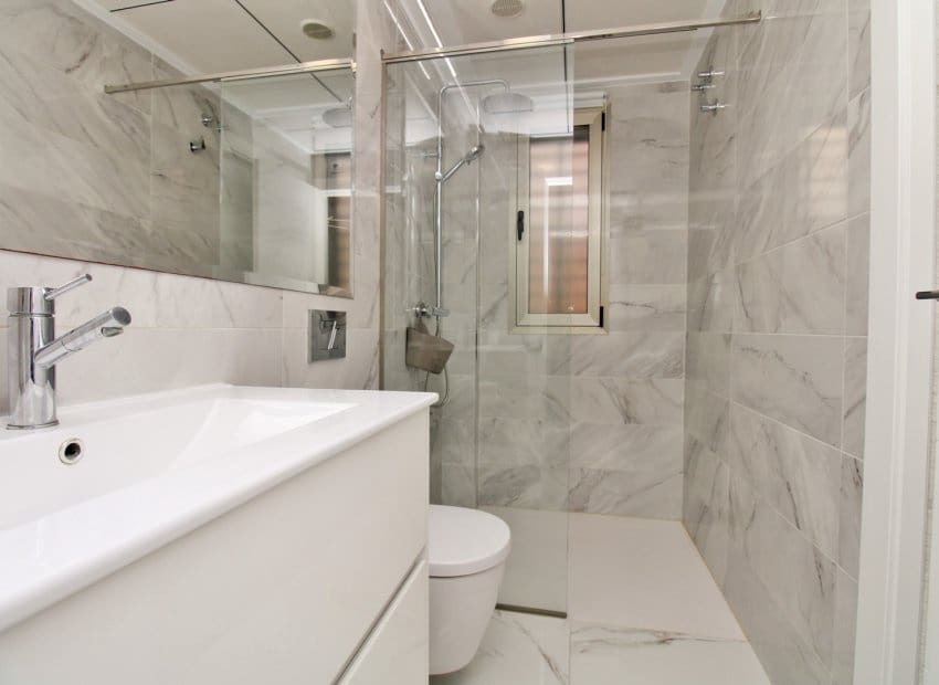 3 sypialnia Willa na sprzedaż w Villamartin z basenem - 375 000 € (Ref: 9946630)