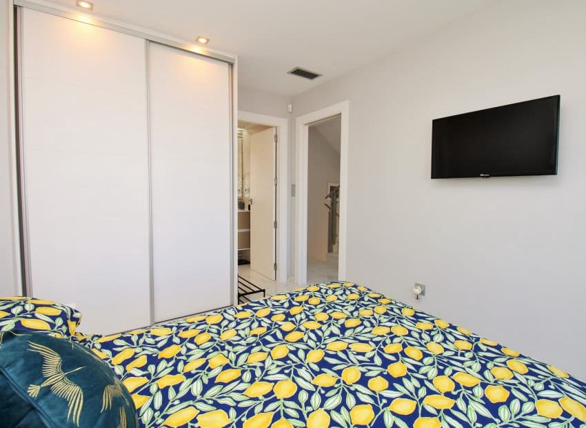 3 sypialnia Willa na sprzedaż w Villamartin z basenem - 375 000 € (Ref: 9946630)