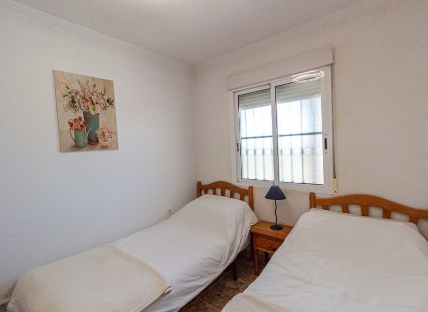 2 makuuhuone Huoneisto myytävänä paikassa La Zenia mukana uima-altaan - 189 000 € (Ref: 9946631)