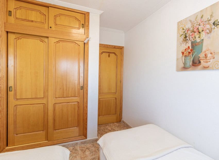 2 makuuhuone Huoneisto myytävänä paikassa La Zenia mukana uima-altaan - 189 000 € (Ref: 9946631)