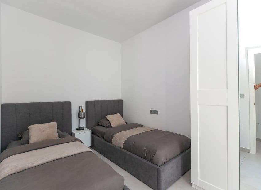 3 soveværelse Villa til salg i Villamartin med swimmingpool - € 369.000 (Ref: 9946632)