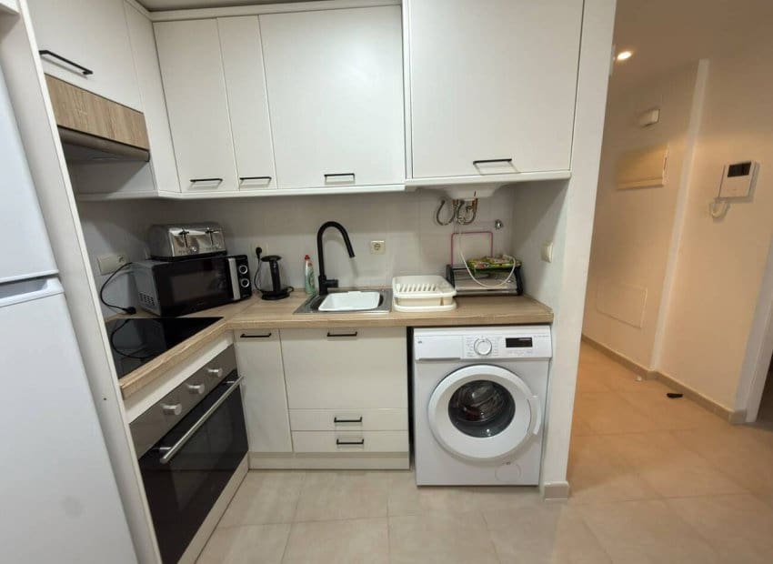 2 bedroom Apartment for sale in Orihuela with pool - € 180,000 (Ref: 9946637)