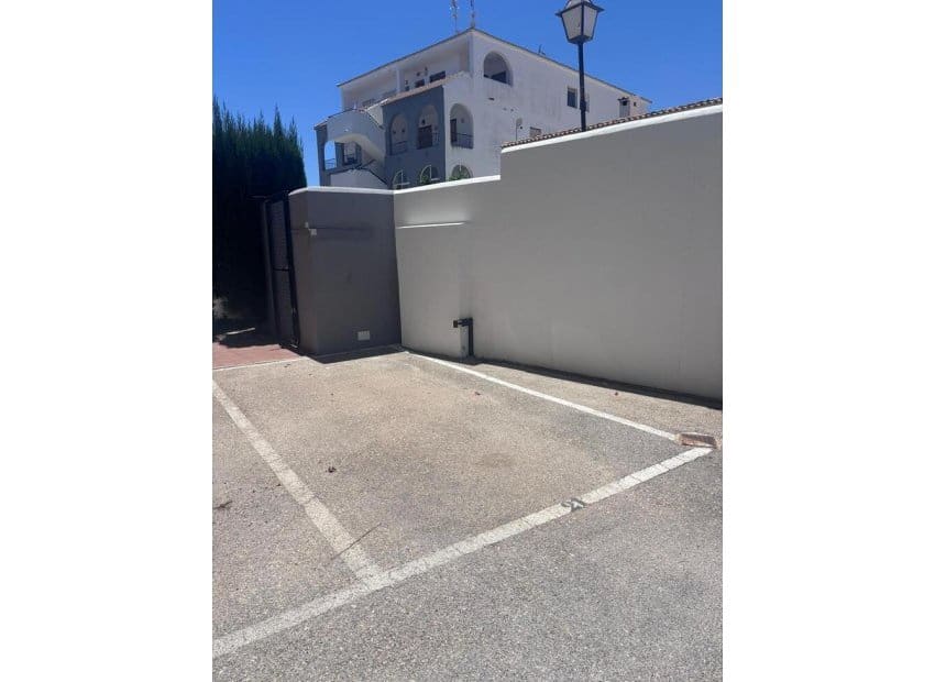 2 bedroom Apartment for sale in Orihuela with pool - € 180,000 (Ref: 9946637)