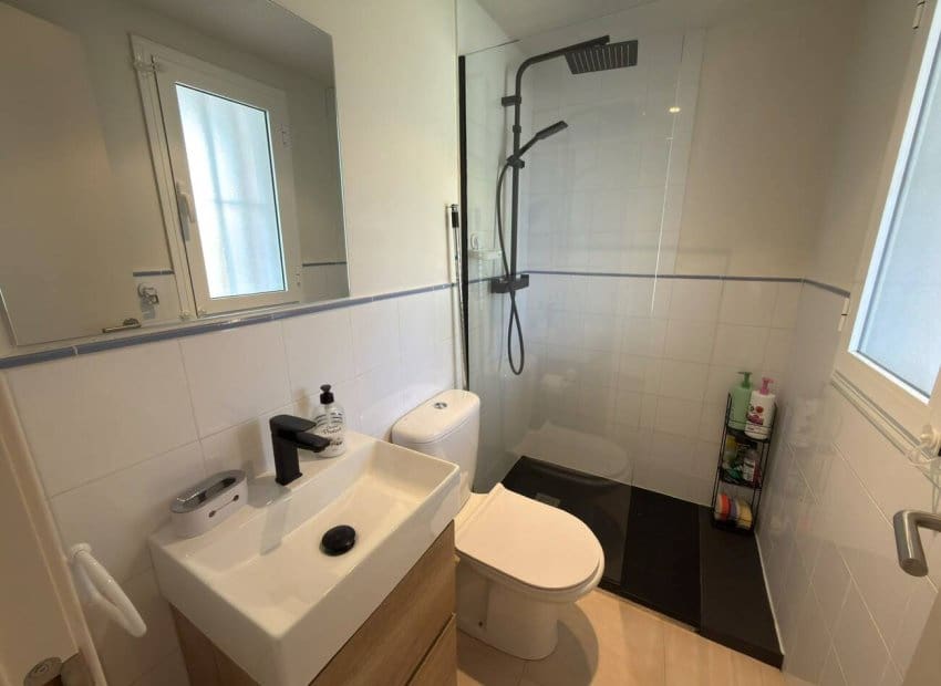 2 bedroom Apartment for sale in Orihuela with pool - € 180,000 (Ref: 9946637)