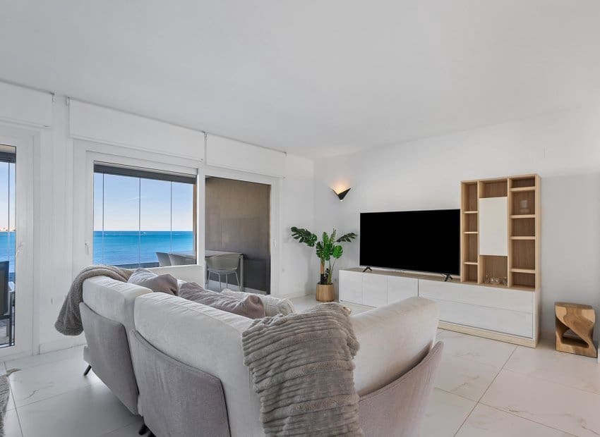 2 quarto Apartamento para venda em Punta Prima - 765 000 € (Ref: 9950078)
