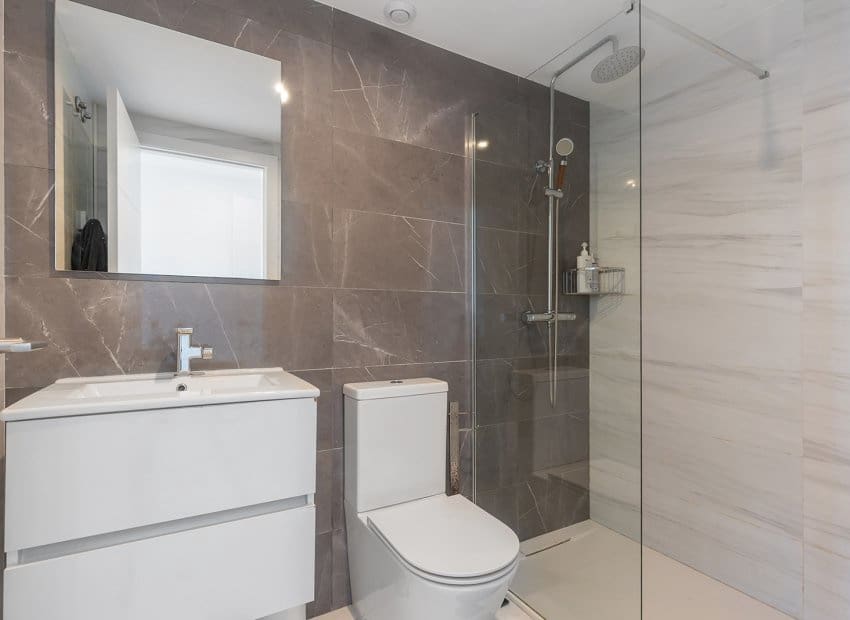 2 quarto Apartamento para venda em Punta Prima - 765 000 € (Ref: 9950078)