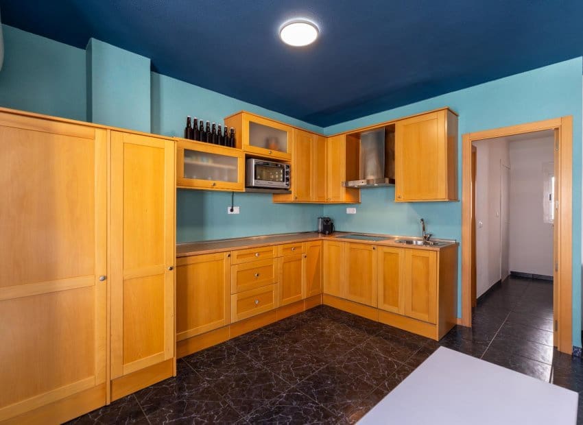 1 Zimmer Apartment zu verkaufen in Torrevieja mit Pool - 132.000 € (Ref: 9950079)