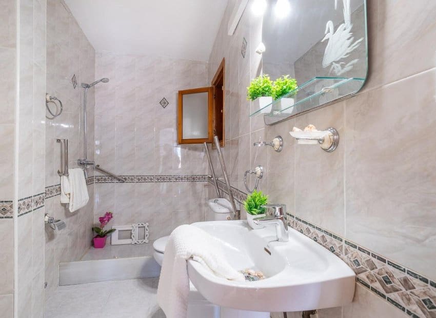 2 sovrum Lägenhet till salu i El Chaparral med pool - 139 000 € (Ref: 9950081)