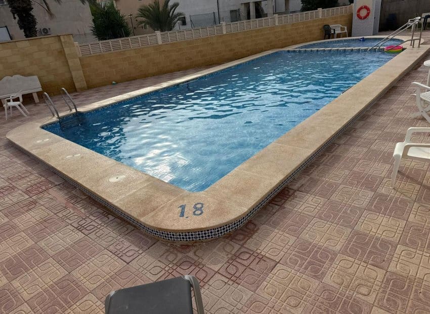 2 sovrum Lägenhet till salu i El Chaparral med pool - 139 000 € (Ref: 9950081)