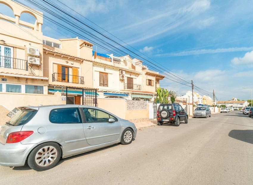 2 sovrum Lägenhet till salu i El Chaparral med pool - 139 000 € (Ref: 9950081)