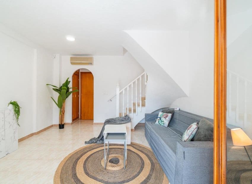 2 sovrum Lägenhet till salu i El Chaparral med pool - 139 000 € (Ref: 9950081)