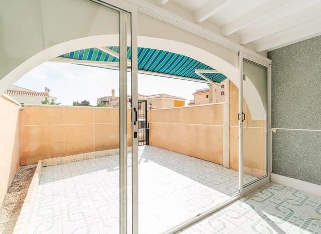 2 chambre Appartement à vendre à El Chaparral, Torrevieja avec piscine - 139 000 € (Ref: 9950081)