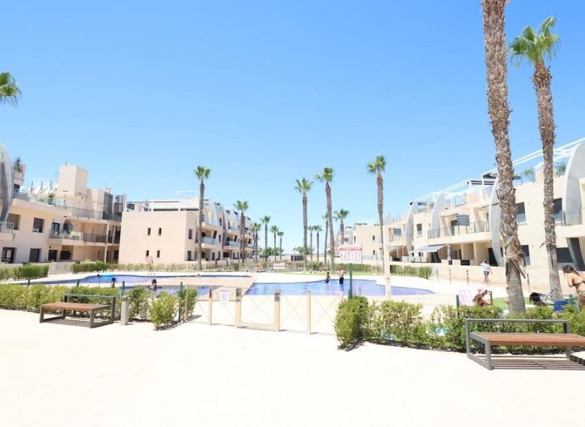 2 soveværelse Lejlighed til salg i Torre de la Horadada med swimmingpool - € 259.500 (Ref: 9953097)