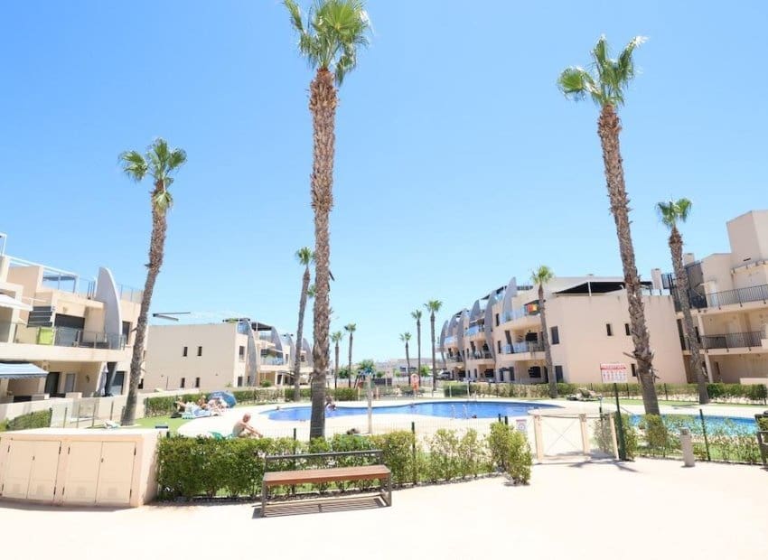 2 soveværelse Lejlighed til salg i Torre de la Horadada med swimmingpool - € 259.500 (Ref: 9953097)