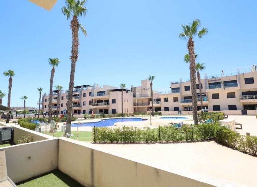 2 soveværelse Lejlighed til salg i Torre de la Horadada med swimmingpool - € 259.500 (Ref: 9953097)
