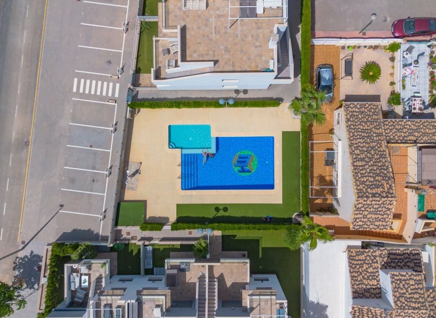 2 bedroom Apartment for sale in Pilar de la Horadada with pool - € 195,000 (Ref: 9953098)