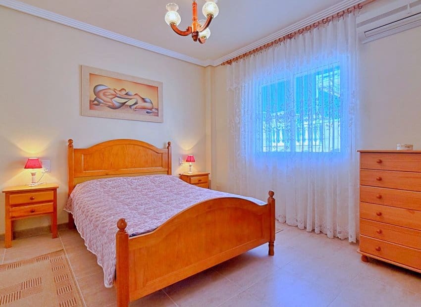 4 soverom Villa til salgs i Orihuela Costa - € 379 000 (Ref: 9953099)